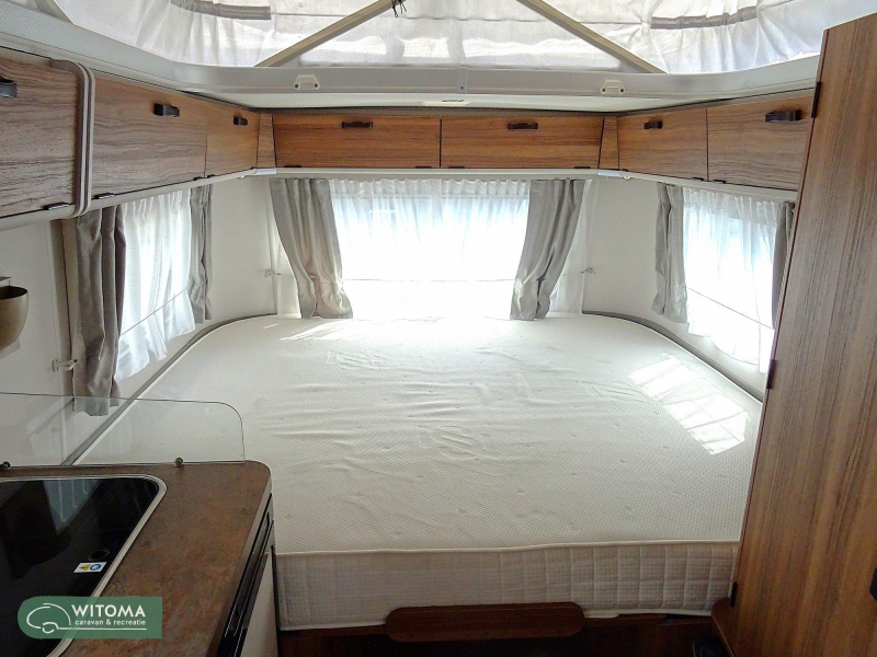 Eriba Touring Legend 542 versi&oacute;n completa y bonita foto: 10