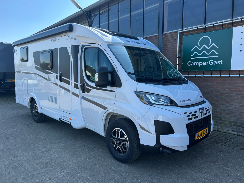 Carado, Sunlight, Hymer, Malibu T338, V66, T67, T68  foto: 1