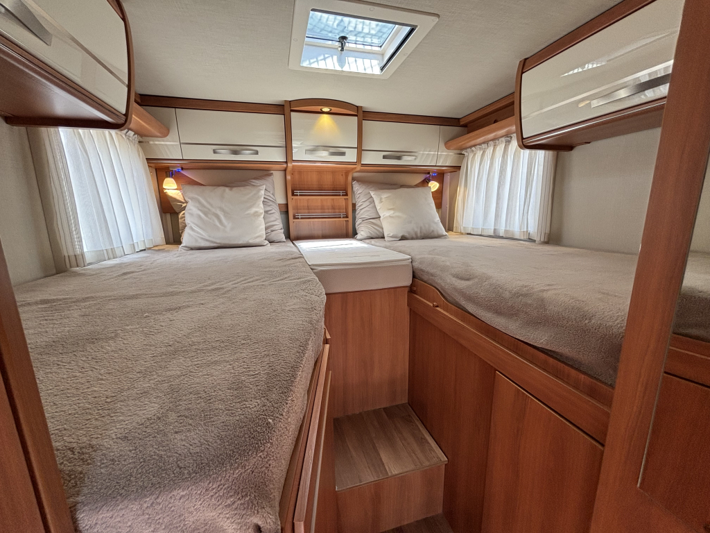 Hymer ML-T 580 CAMAS INDIVIDUALES AUTOM&Aacute;TICO MERCEDES C&Aacute;MARA 6.99M foto: 2