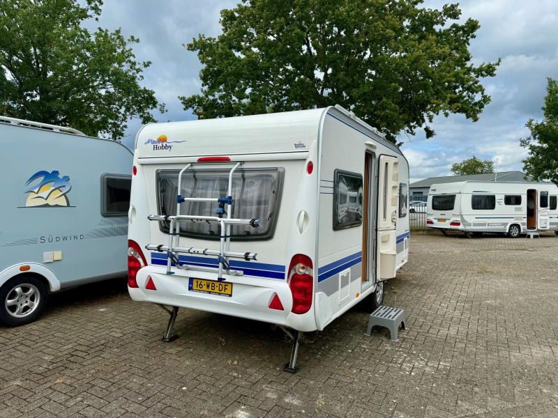 Hobby De Luxe 460 UFE mover fietsenrek voortent 