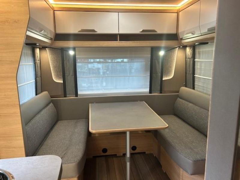 Knaus Sudwind Black Selection 460 EU Foto: 4