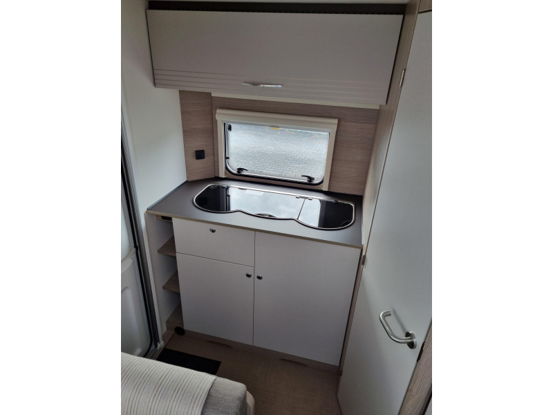 Bürstner Premio Life 425 TS € 1.250,= Acc. voordeel!  foto: 11