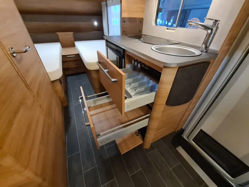 Tabbert Da Vinci 460 E Met Voortent  foto: 12