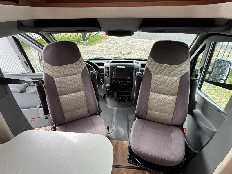 Hymer Van 520 S Einzelbetten Raumwunder Foto: 9