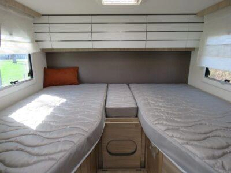 Chausson 627 5 pers.met enkele bedden  foto: 7