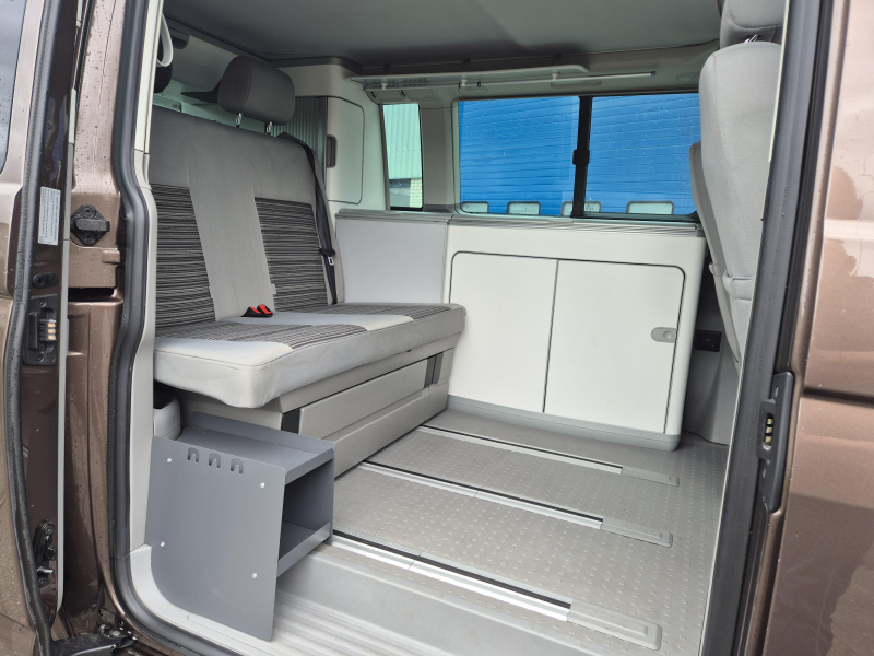 Volkswagen T5 California 180 DSG Foto: 9