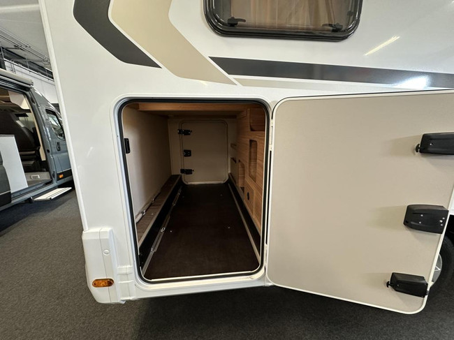 Weinsberg CaraSuite 650 MEG automaat, 165 pk, hefbed foto: 16
