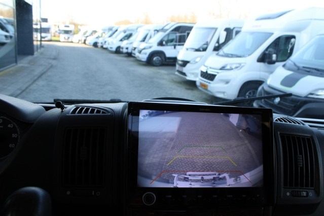 Carthago Chic C Line I 5.0 1e eigenaar Fiat 3.0 liter 160 pk 4250 kg chassis enkele bedden 5 zitplaatsen (122  foto: 21