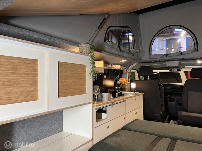 Volkswagen T7 camper van Florida L1H1 2026 NEW electric photo: 7