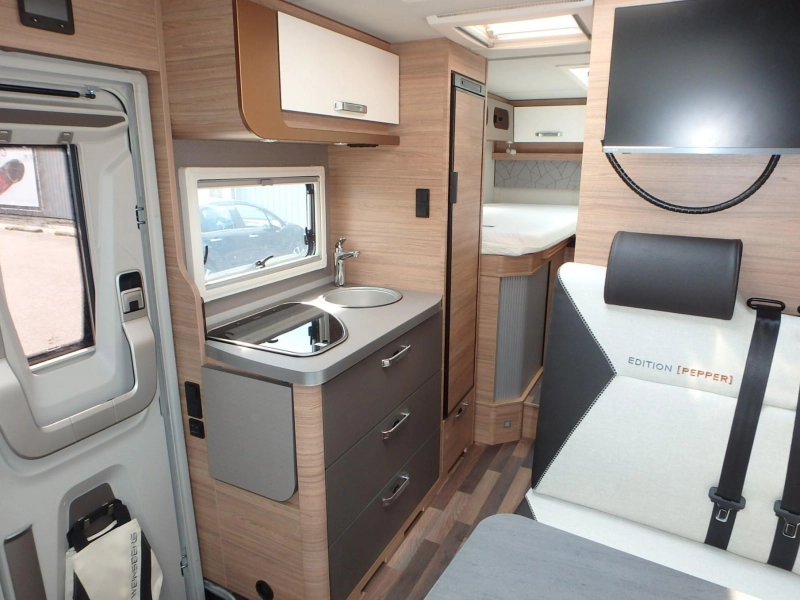 Weinsberg Pepper 640 MEG Aanbieding Camperhuur  foto: 10