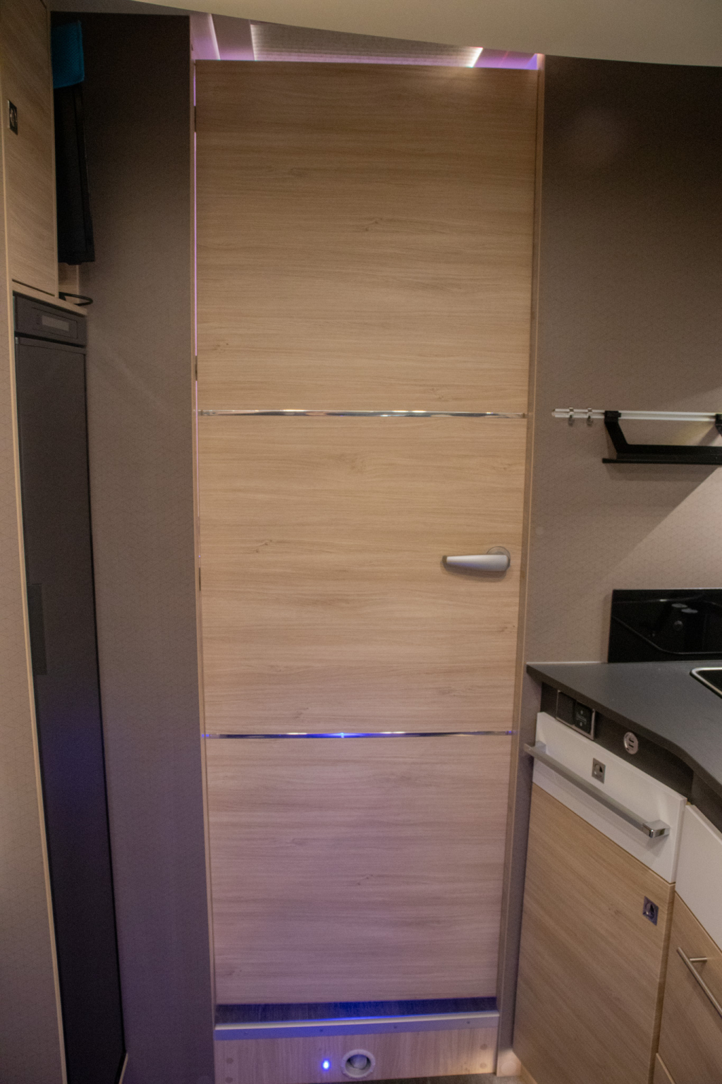Challenger 337GA Graphite Edition VIP foto: 31