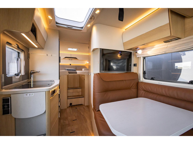 Hymer BMC-I 580 Drop-down bed | Solar | Bicycle rack | Automatic | Drop-down bed | Solar | Bicycle rack | 9-speed Auto photo: 13