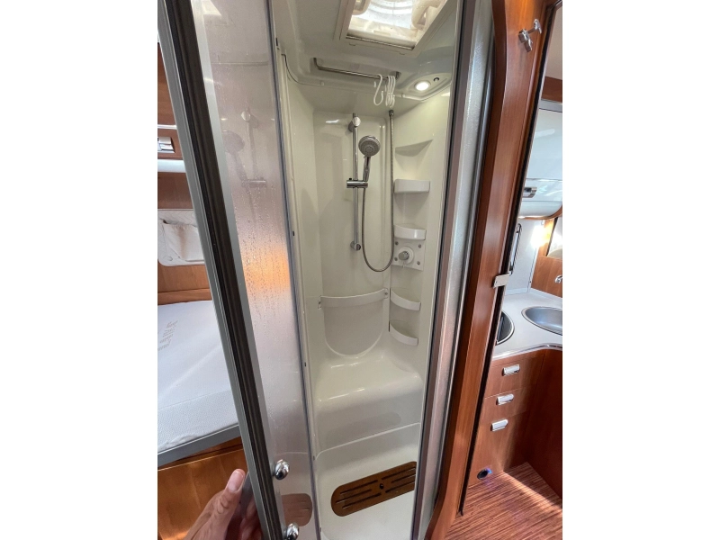 Laika Ecovip 409 Enkele Bedden Hefbed 2018  foto: 21