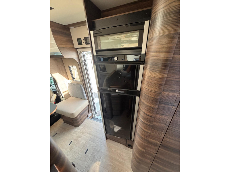 Laika Ecovip 4009 L automaat, E&P enkel bed  foto: 18