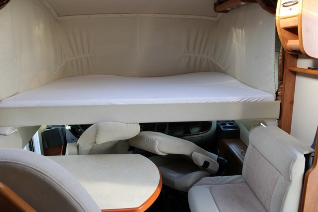 Carthago Chic C Line I 5.0 1e eigenaar Fiat 3.0 liter 160 pk 4250 kg chassis enkele bedden 5 zitplaatsen (122  foto: 59