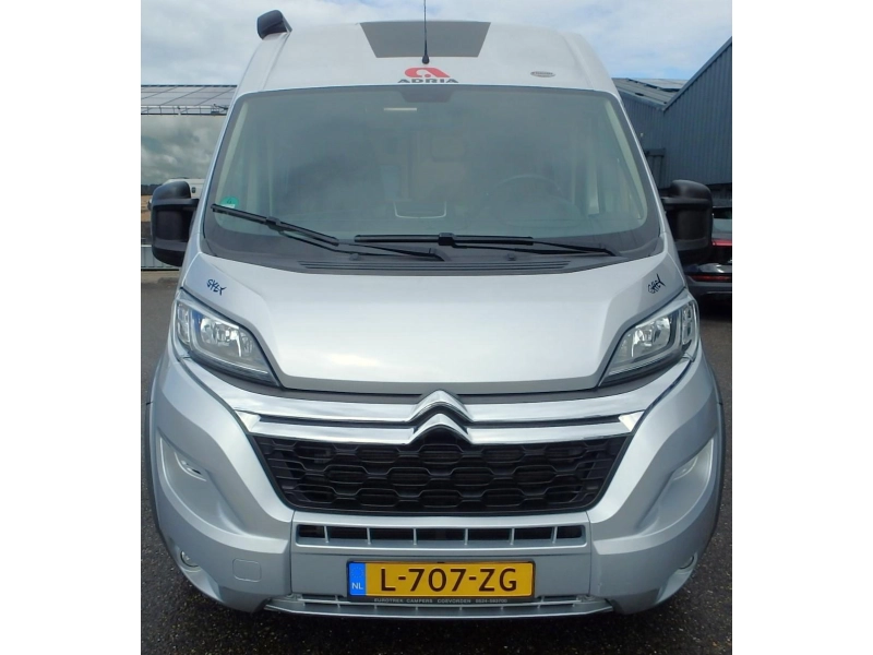 Adria Twin Platinum 640 SLX Foto: 5