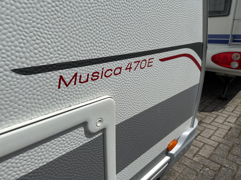 LMC Musica 470 E Voortent/Mover/Vloerverw.  foto: 11