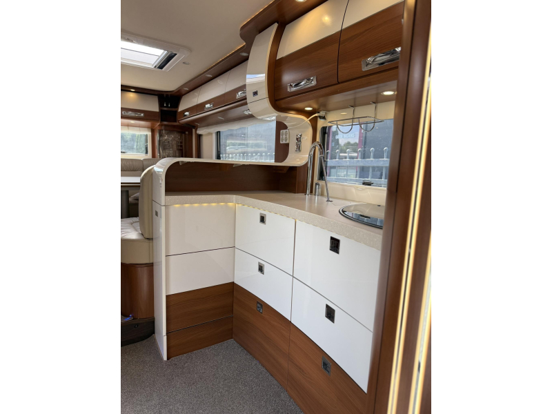 Carthago Liner For Two 53 L RONDZIT - vol accessoires  foto: 15