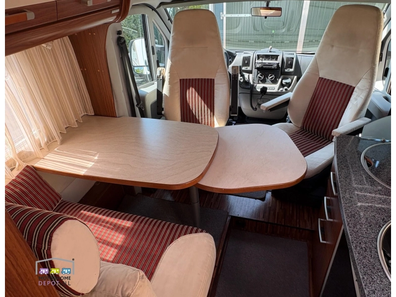 Hymer T 674 SL L&auml;ngsbetten Foto: 11