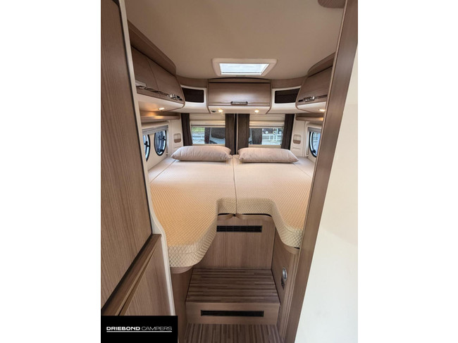 Carthago 640 LE Charming GT Automaat Enkele Bedden Zonnepaneel Luchtvering foto: 2
