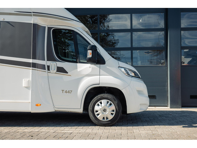 Carado T447 met hefbed foto: 6