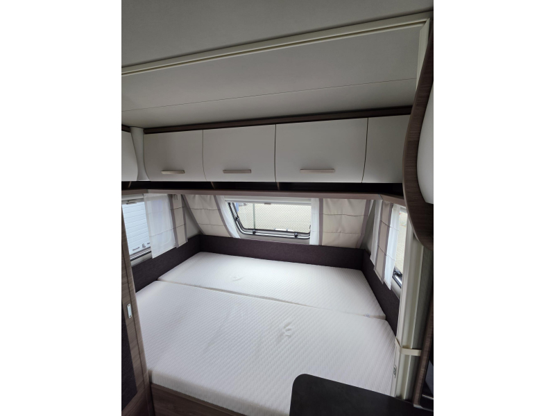 Knaus Sport 420 QD luifel fietsdrager Oven .  foto: 13