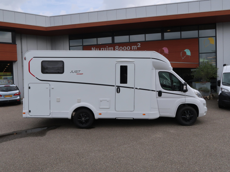 Dethleffs Just Camp T 6812 EB 165 PS MIT HUBBETT Foto: 1