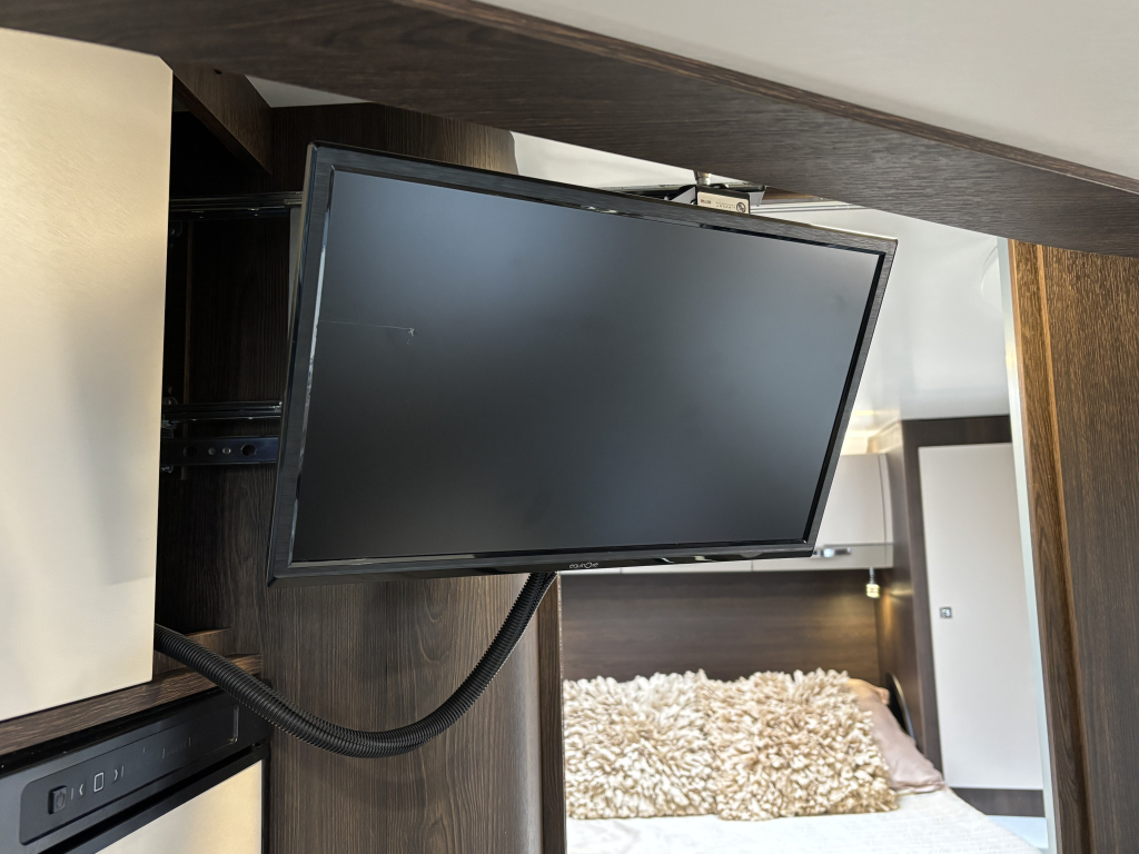 Benimar Tessoro 495 Northautokapp AUTOMAAT QUEENSBED+HEFBED foto: 19