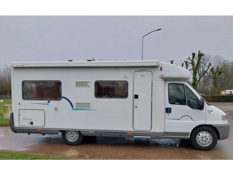 Hymer Tramp met maxxfan, zonnepaneel  foto: 3