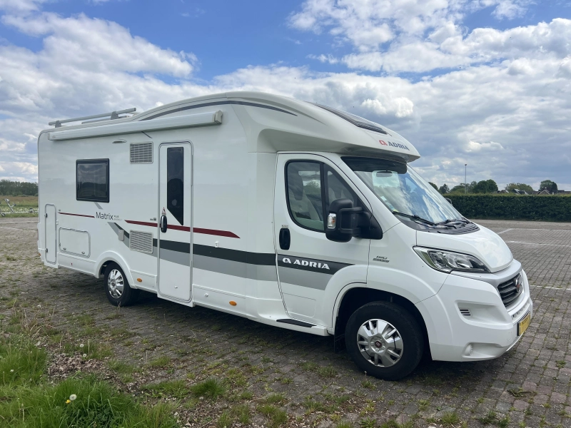 Adria Matrix M 670 SLT | Muy completo