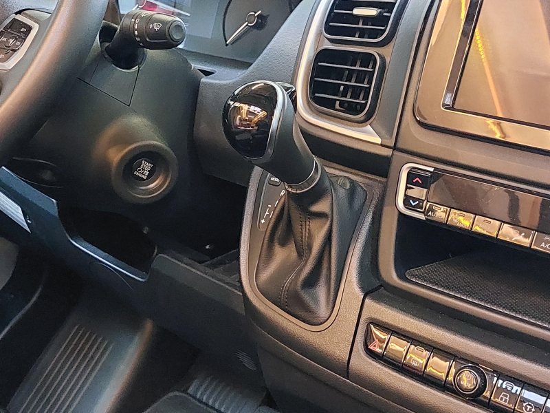 Dethleffs Globebus T 6 GT Automatik/L&auml;ngsbetten/TV Foto: 3
