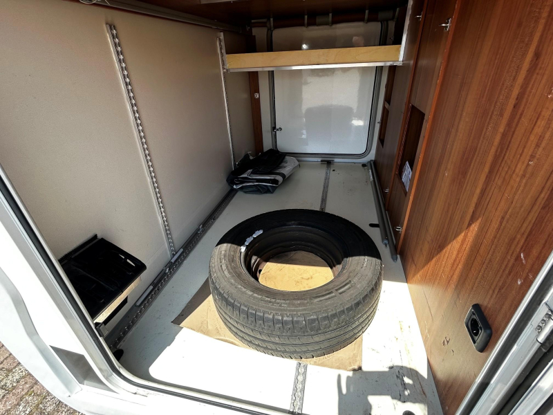 Eura Mobil Terrestra 650 EB TV, Maxxfan, rueda de repuesto foto: 5