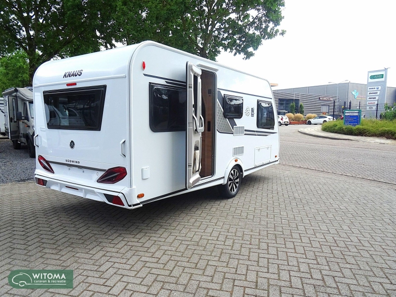 &iexcl;Knaus Sudwind Black Selection 460 EU de entrega r&aacute;pida! foto: 4