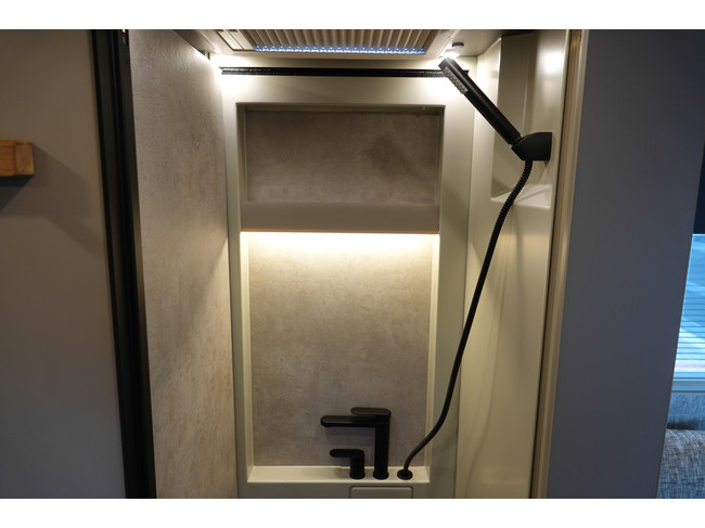 NIESMANN BISCHOFF iSmove 7.3 F 160Hp 9-Speed ​​Aut. | Level system E&P | Roof air conditioning photo: 14