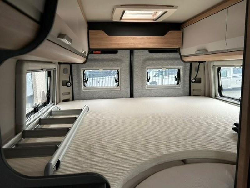 Knaus Boxlife 600ME Platinum Selection met hefdak  foto: 10