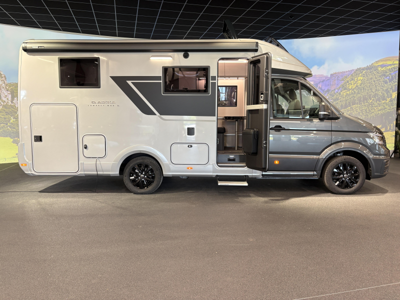 Adria Compact Max SL LED / Automatik / Navi Foto: 5