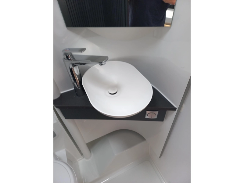 Adria Compact Supreme DL 180 aut alle opties  foto: 19