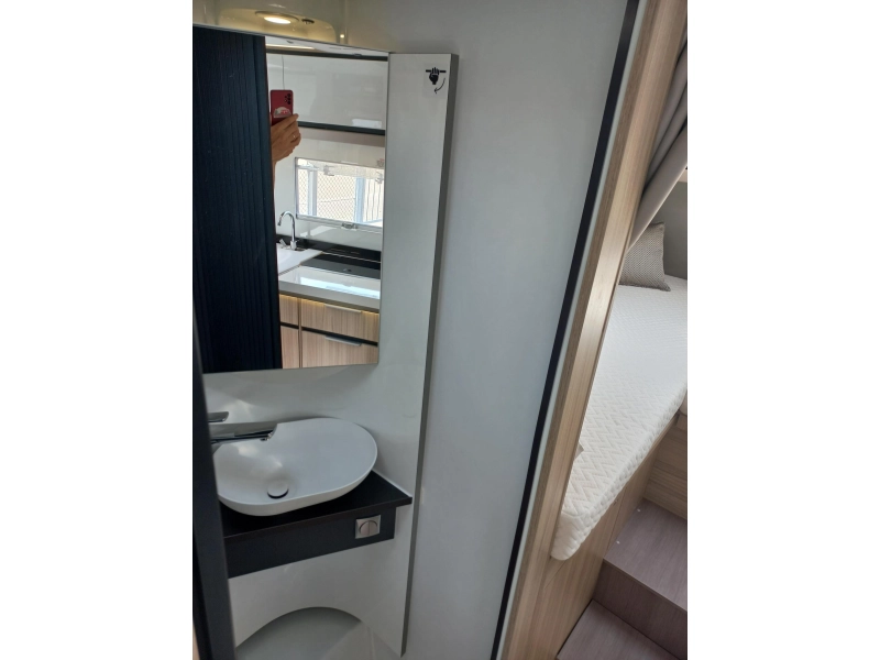 Adria Compact Supreme DL 180 aut alle opties  foto: 18