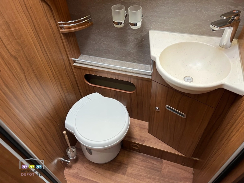 Hymer B klasse 704 PL 3.0L AUT | 4.5t Maxi  foto: 10