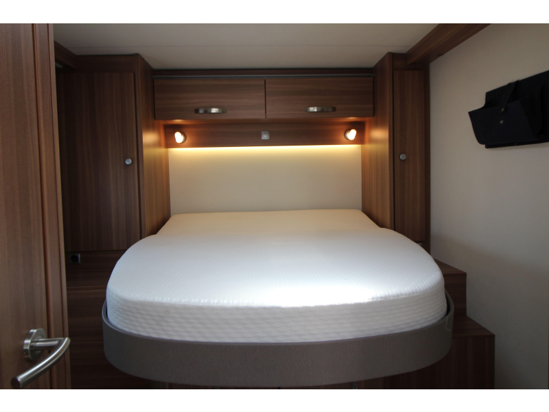 Weinsberg CaraLoft Queensbed + Hefbed  foto: 23