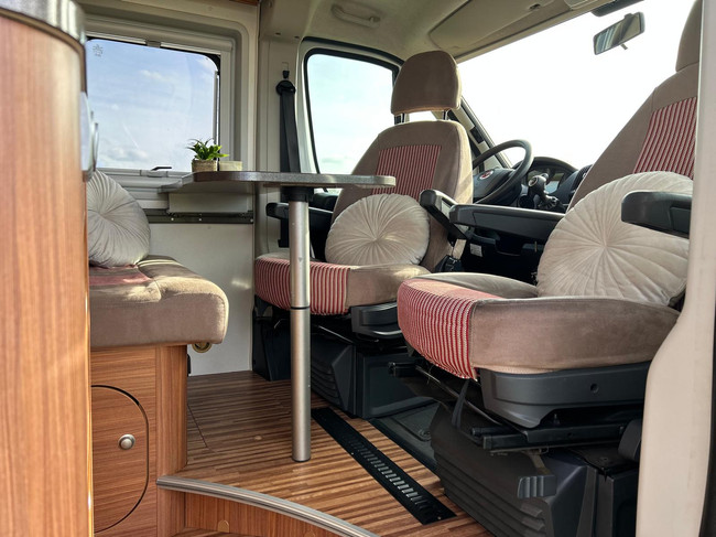 Adria TWIN ACTIVE 540 2.3 131 PK Fiat Ducato Buscamper Origineel Nederlandse Camper! foto: 13