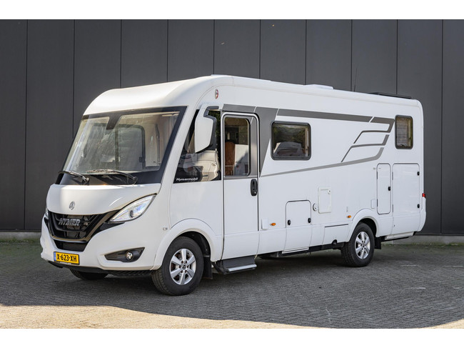 Hymer BMC-I 580 Drop-down bed | Solar | Bicycle rack | Automatic | Drop-down bed | Solar | Bicycle rack | 9-speed Automatic photo: 4