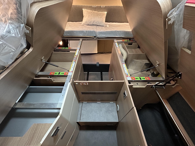 Malibu Genius 641 LE Mercedes Benz - Nieuw  foto: 9