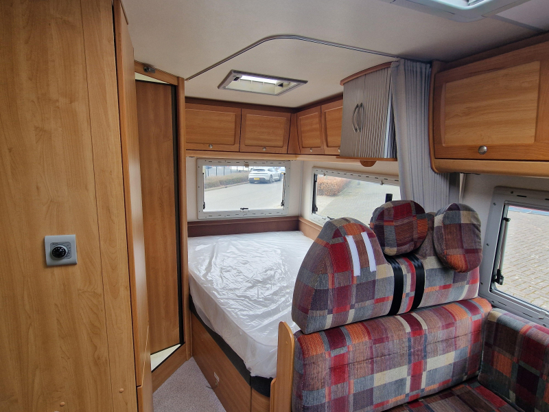 Knaus Sun Ti 605 LF Automaat airco  foto: 2