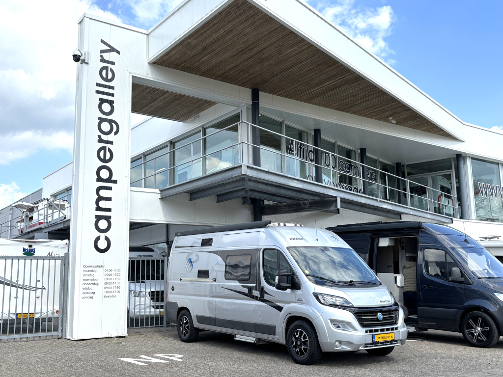 Knaus BoxStar Street 600 DWARSBED BUSBIKER ZONNEPANEEL EURO5