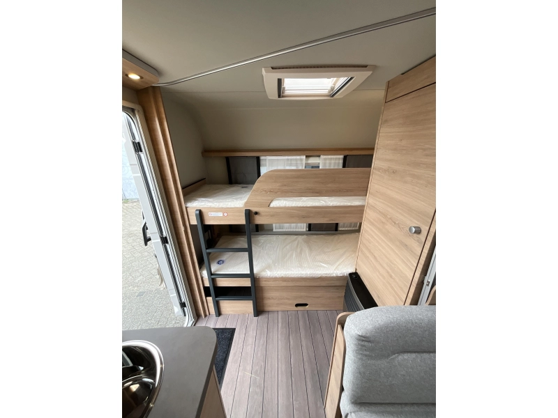 Knaus Sudwind Black Selection 540 FDK STAPELBED-GRATIS MOVER Foto: 13
