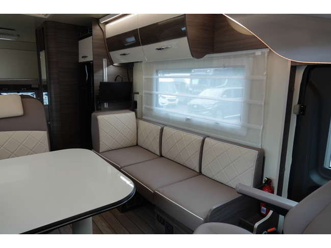 McLouis Carat 822 G | 2.3 160Hp | 6-Person Integral photo: 6