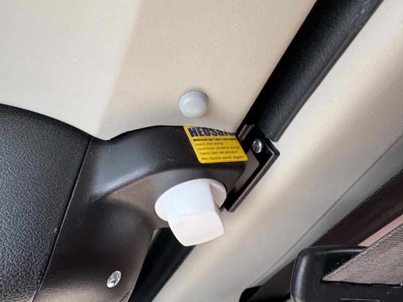 Knaus Boxstar Freeway 630 ME Nivelliersystem mit VB Luft Foto: 11