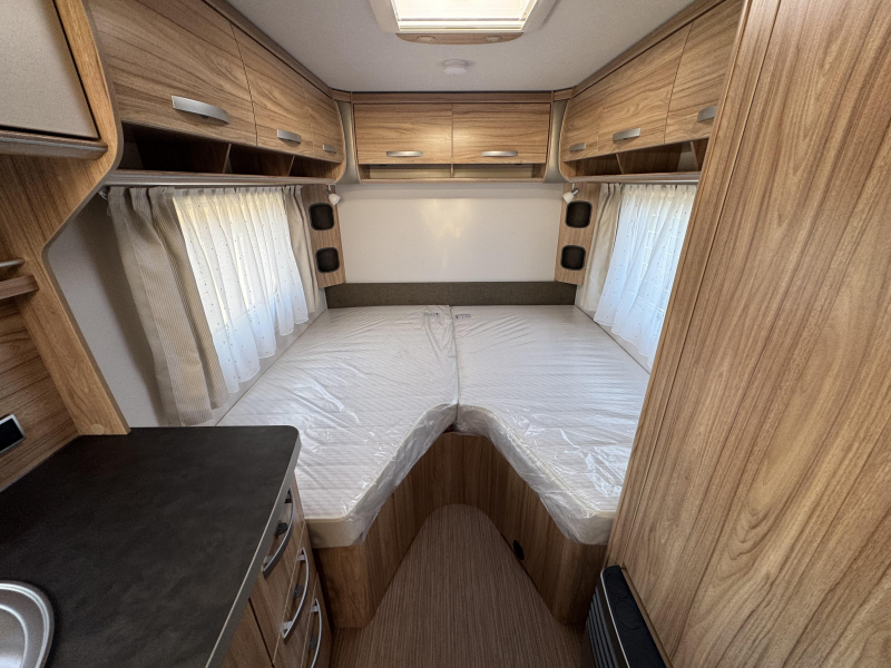 Eriba Nova Light 442  foto: 8