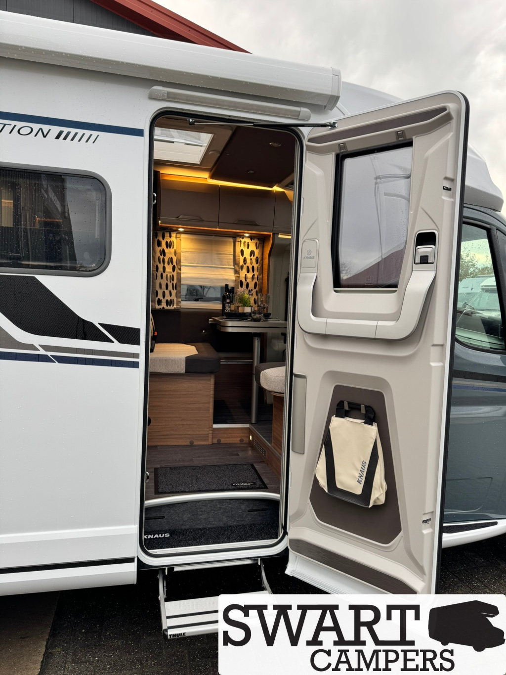 Knaus Van TI 650 MEG VANSATION, Automaat 140 pk Lengtebedden foto: 20